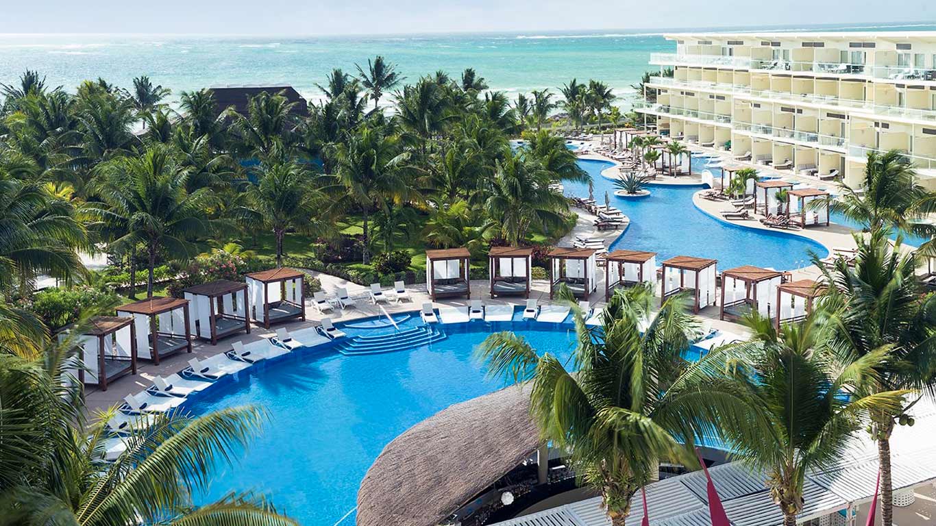 Azul Beach Resort Riviera Cancun beachfront all-inclusive resort with pools, family suites, and gourmet dining by Karisma Hotels.